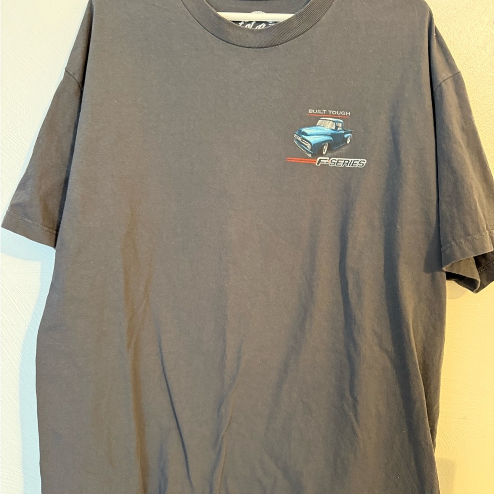 Men's Gray Graphic T-Shirt